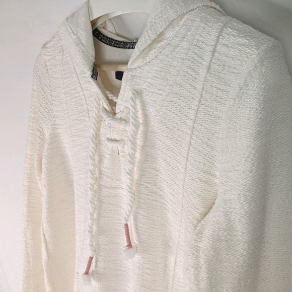 HOLD S ROXY Never Worn Lace-Up Hoodie Small - Picture 5 of 12